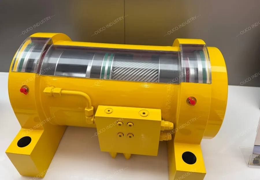 custom hydraulic cylinders for the marine sector